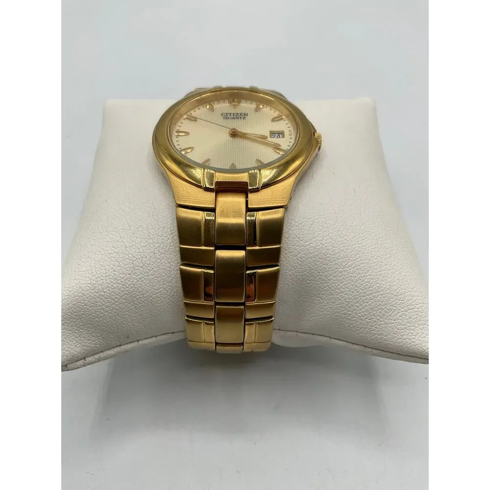 Citizen Quartz Women's Watch, about 35mm- Gold
